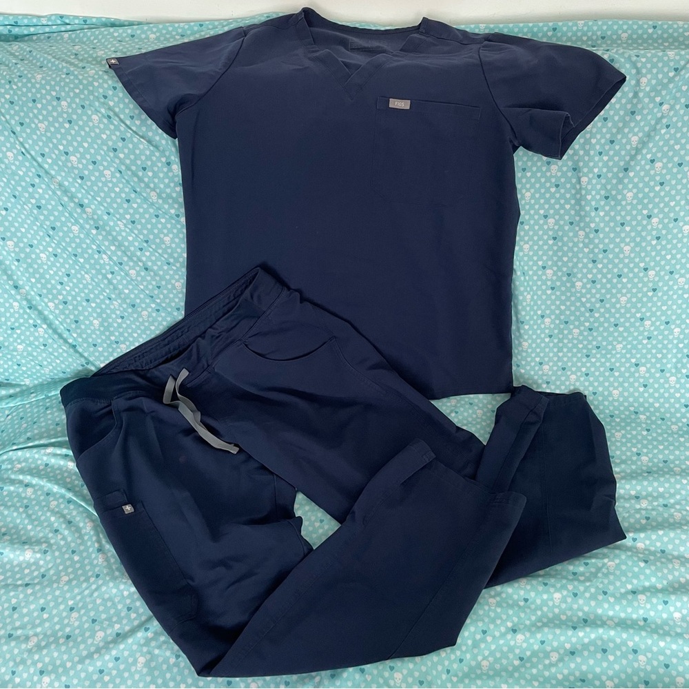 Women’s FIGS Scrub Top & Pants Navy Set Size Large READ DESCRIPTION